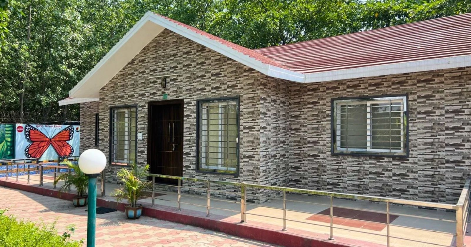 Best Resort in Aligarh for Couples, Family and Parties