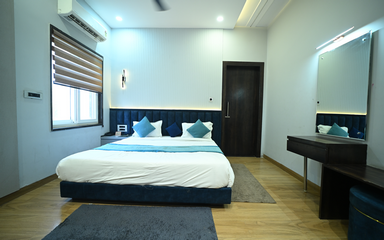 Harshudyan-Deluxe room 15 - Harshudyan Resort