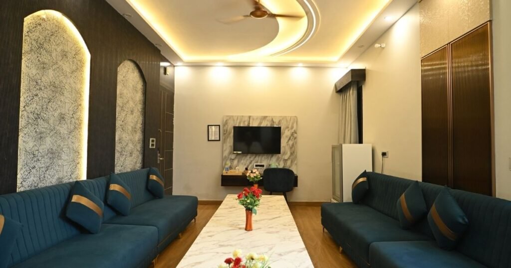 Best Resort in UP for Luxury Stay and Family Gatherings