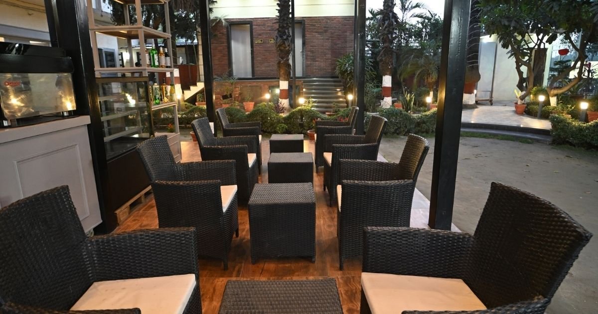 Luxurious Stays Near Aligarh for Weekend Retreat and Stay